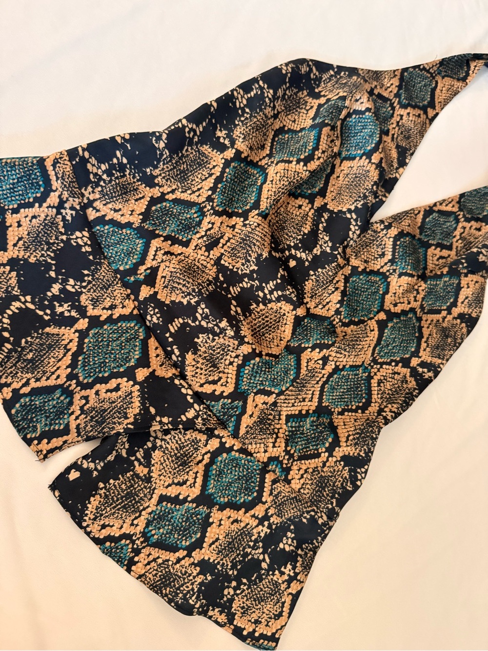 GUESS Women’s Printed halter Top in Black, Tan & Teal